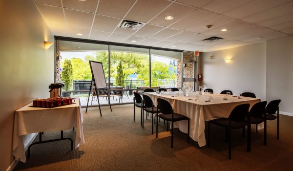 Sts'ailes Meeting Room